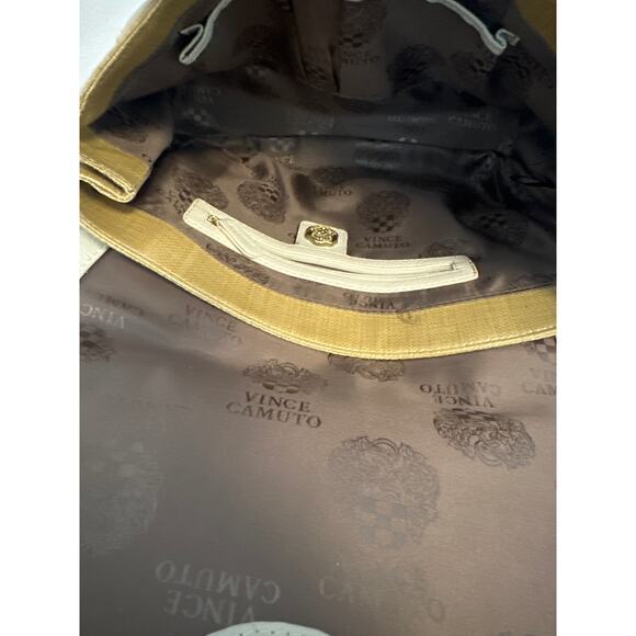 Vince Camuto Bold Gold Medallion cream pebble leather/rattan - Picture 7 of 12